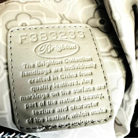 NWOT Rare Brighton Heart ♥️ Charm W Tassel Red/Burgundy Barbados Ziptop Hobo - Picture 11 of 13